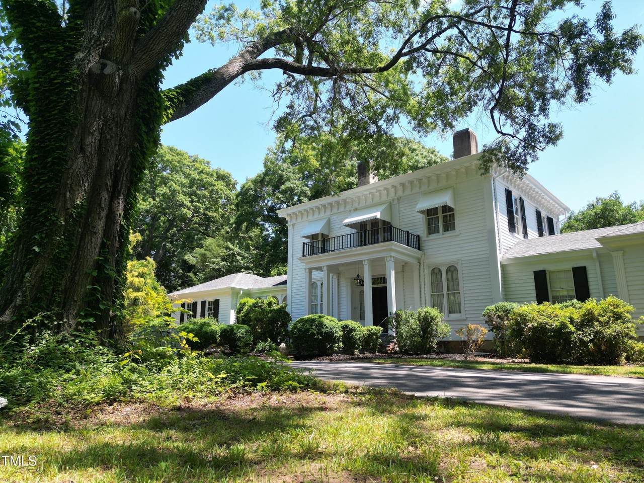 508 Eaton Avenue - Photo 1