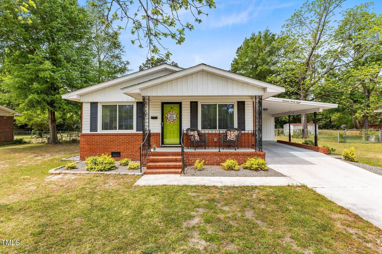1938 Paladin Street - Photo 1