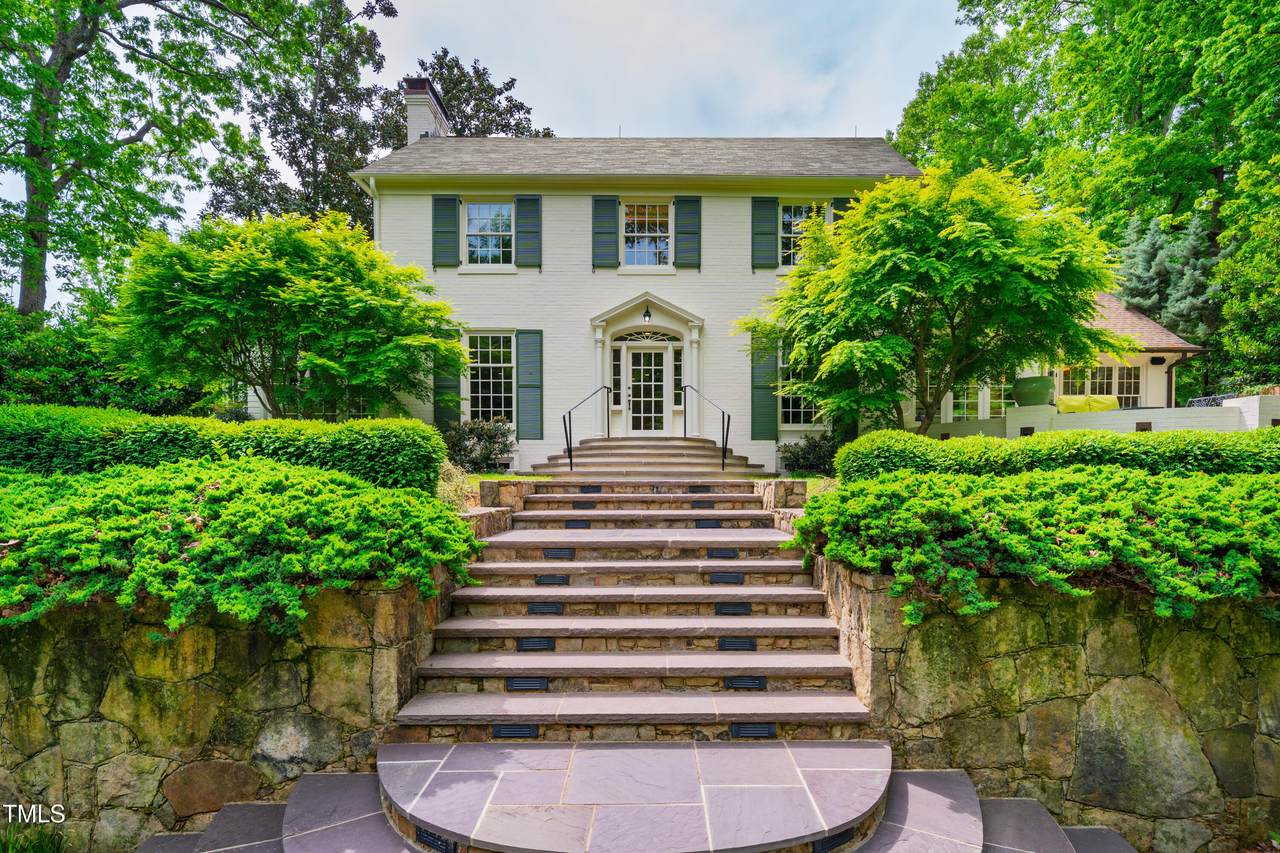 220 Glandon Drive - Photo 1