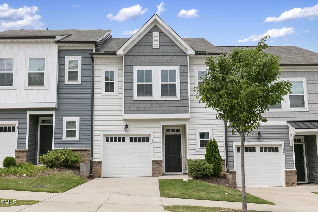 832 Oak Center Drive - Photo 1