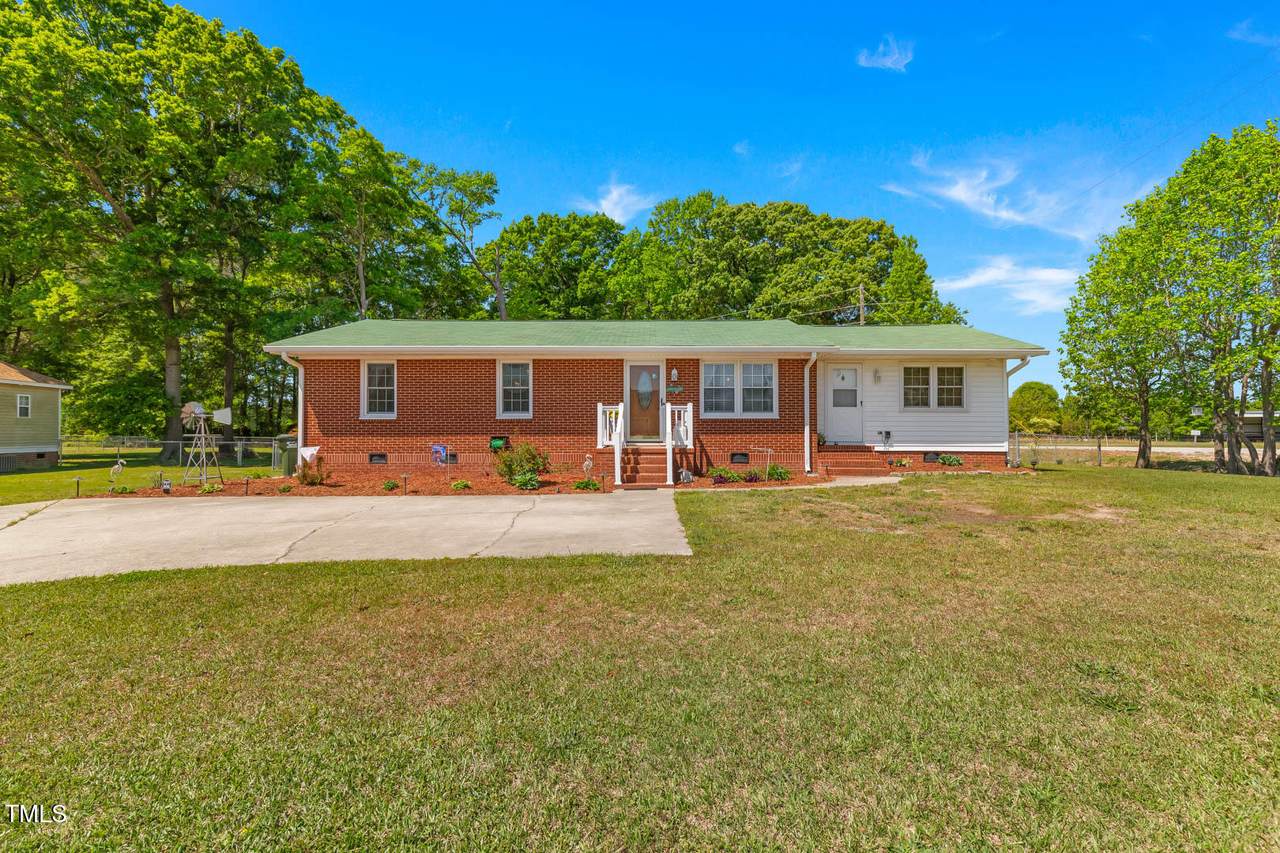 107 Rhonda Drive - Photo 1