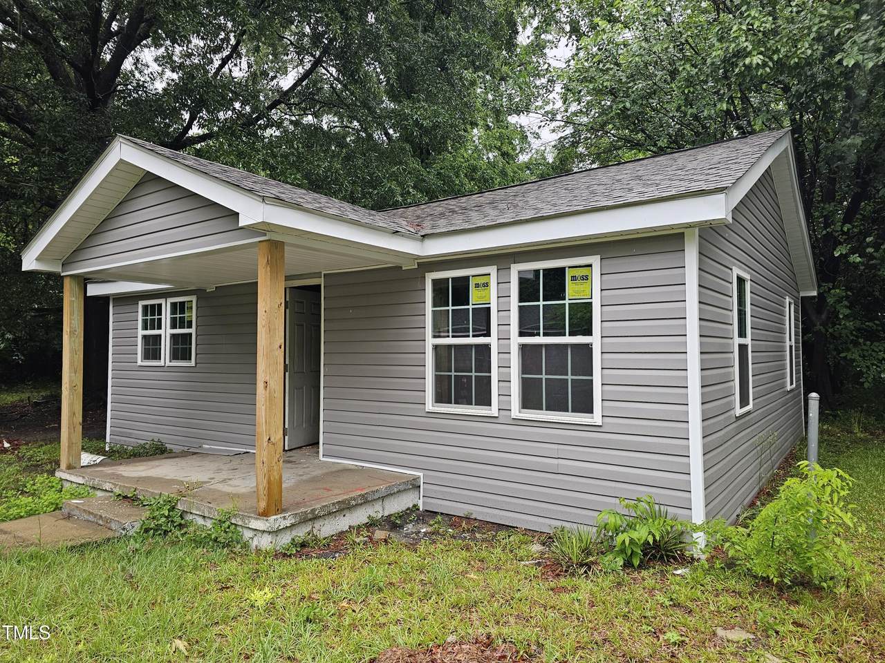 109 Raynor Street - Photo 1