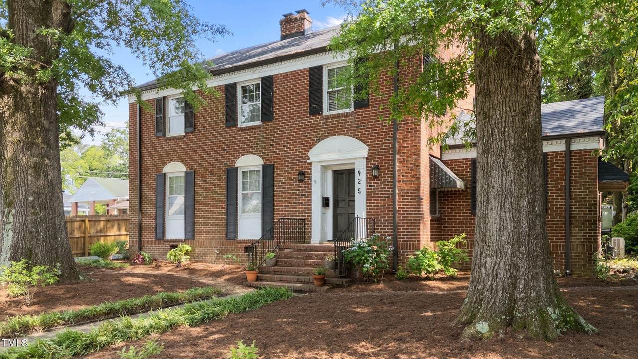 925 Chestnut Street - Photo 1