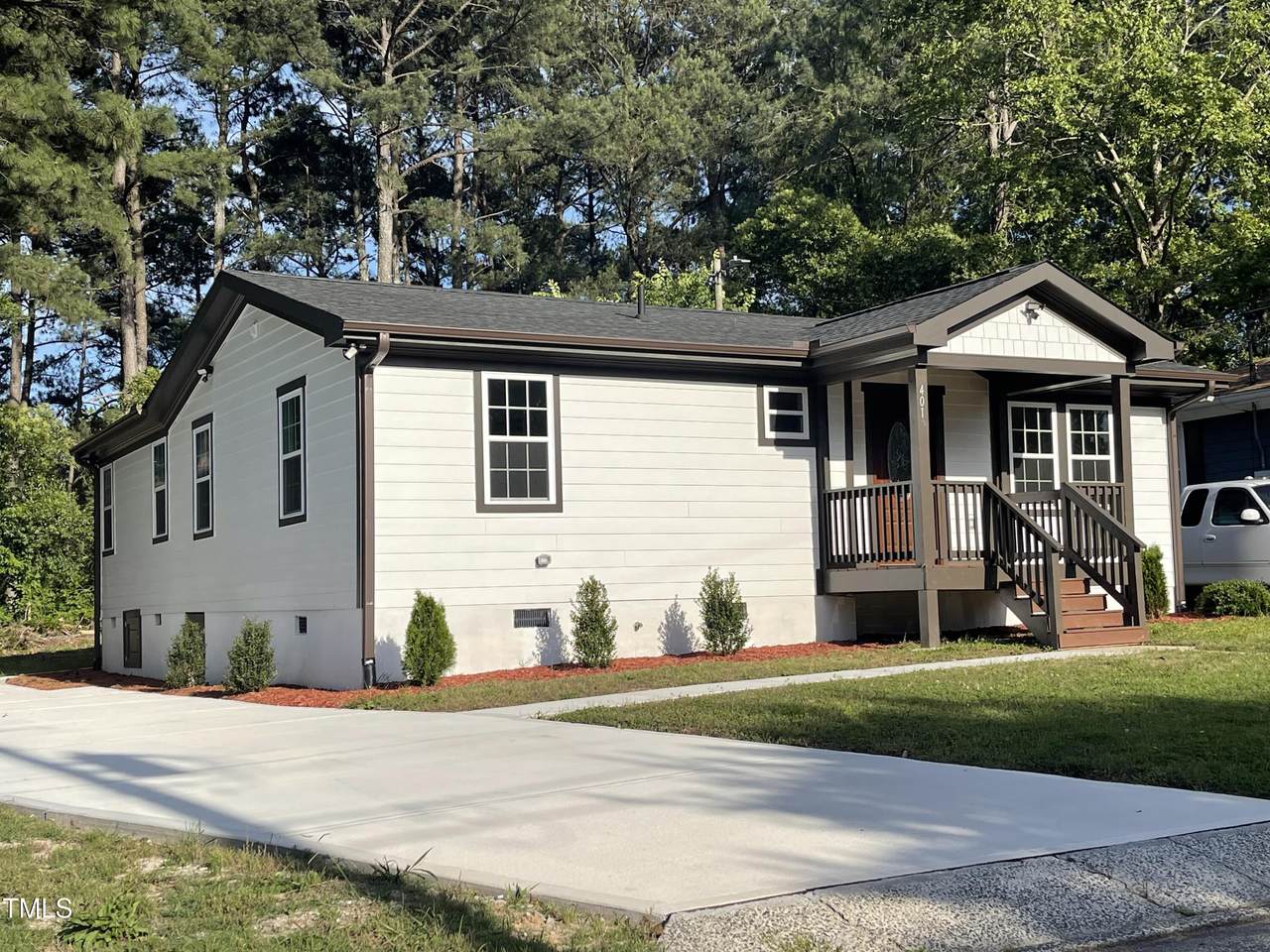 401 Commonwealth Street - Photo 1