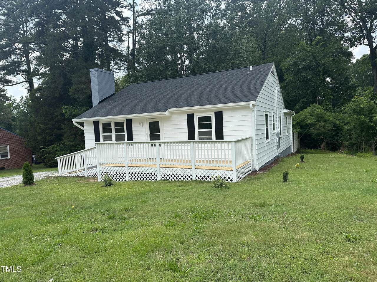 902 Roanoke Avenue - Photo 1