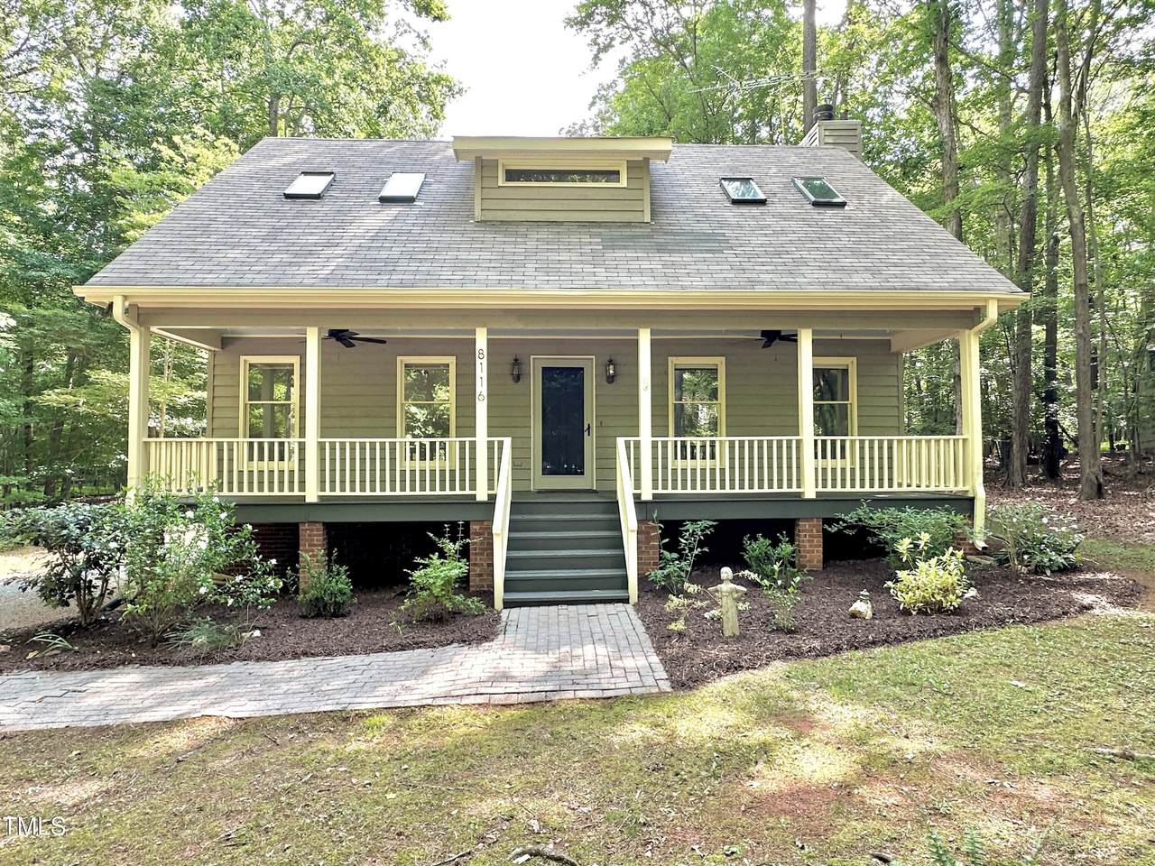 8116 Reynard Road - Photo 1