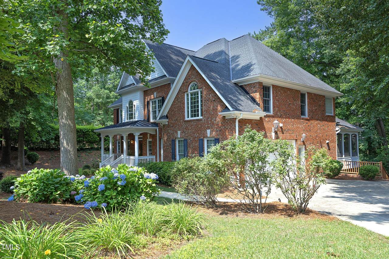 101 Royal Glen Drive - Photo 1