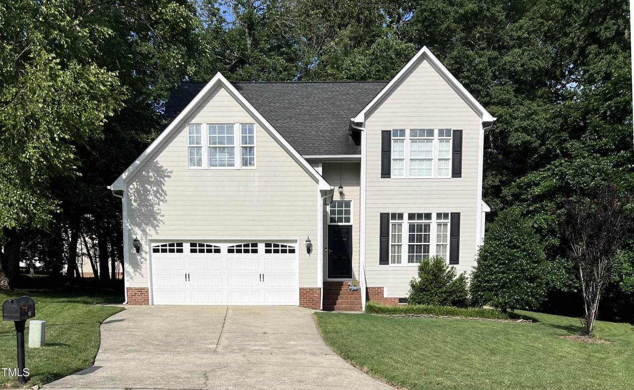 433 Turnberry Drive - Photo 1