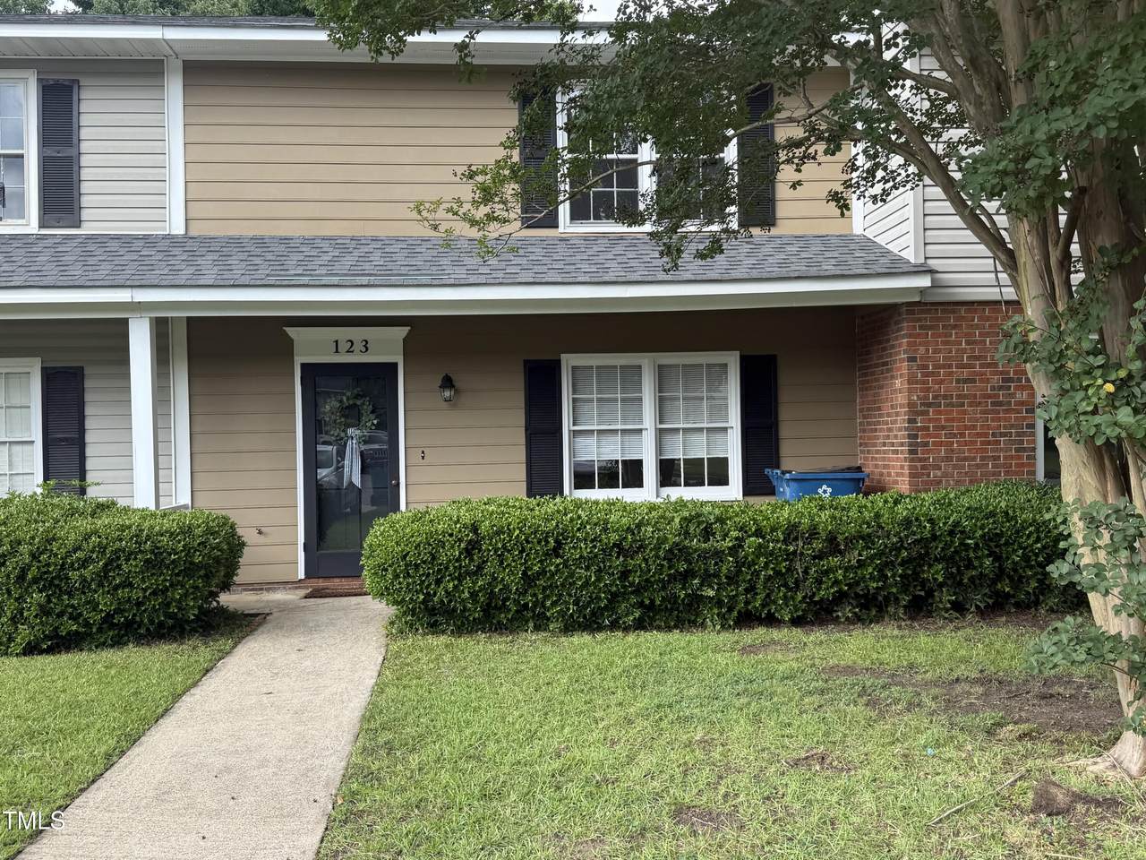 123 Rollingwood Drive - Photo 1