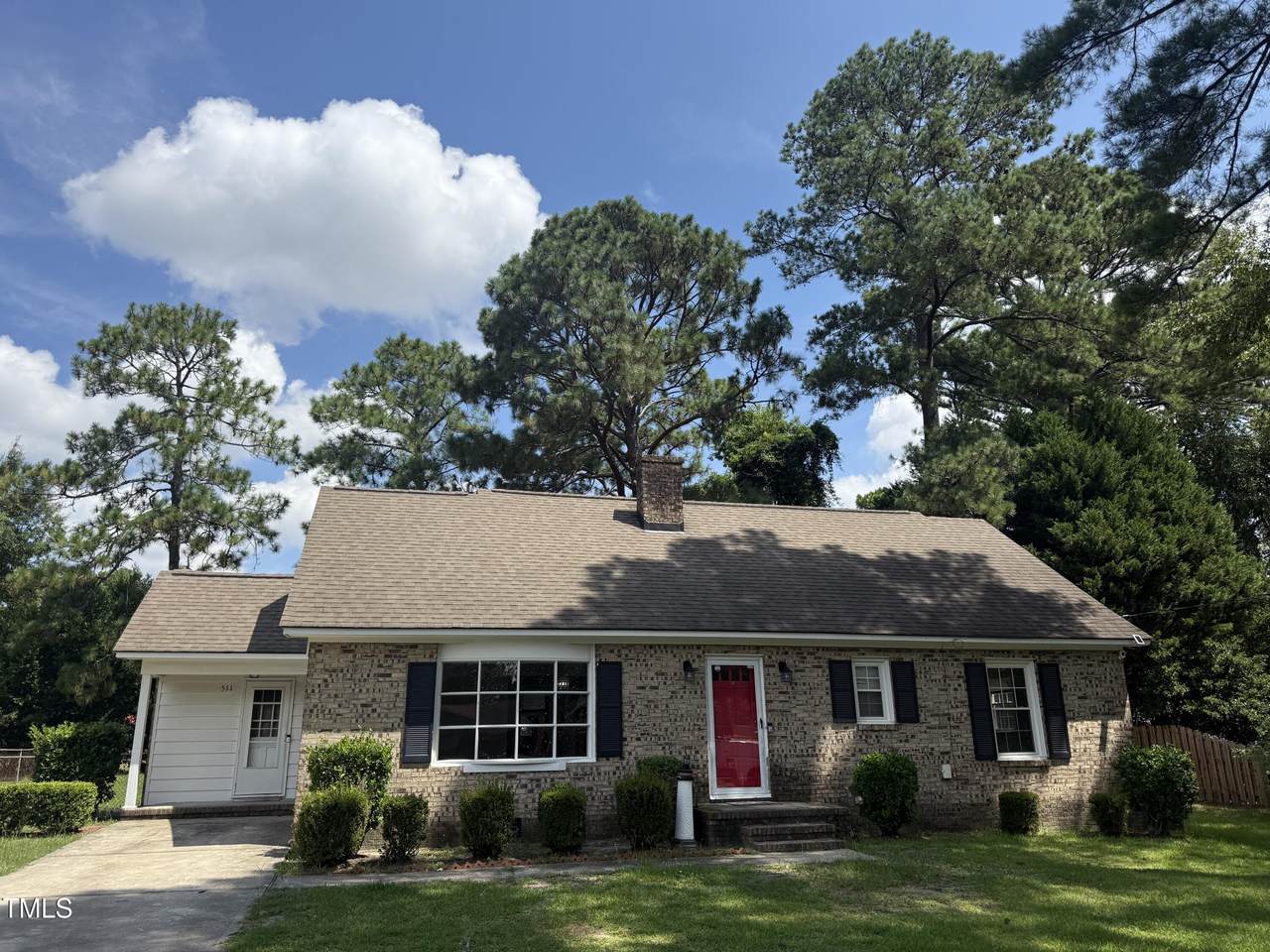 511 Dandridge Drive - Photo 1