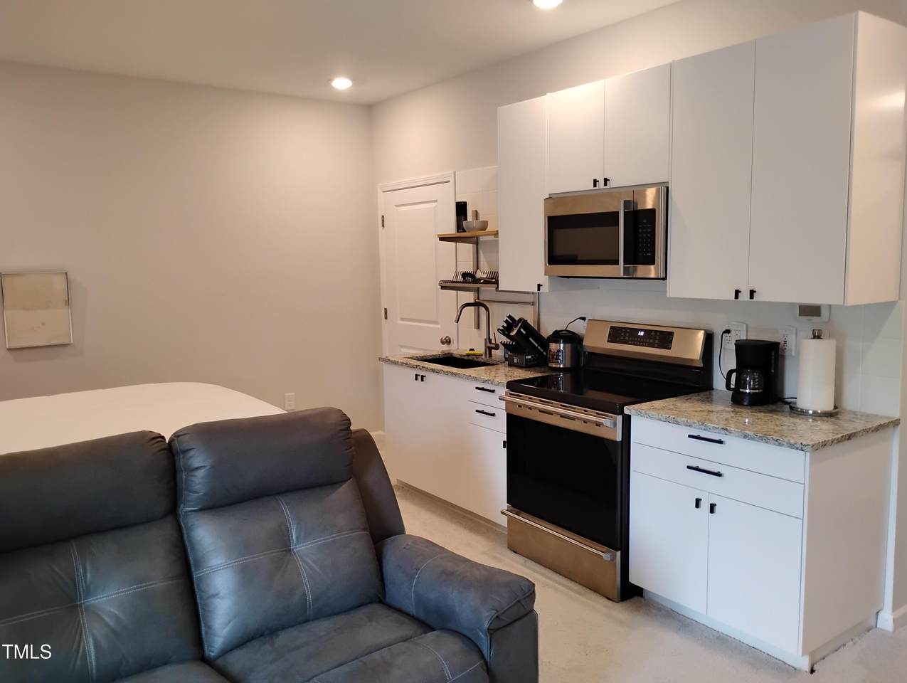 1035 Manorhaven Drive - Photo 1