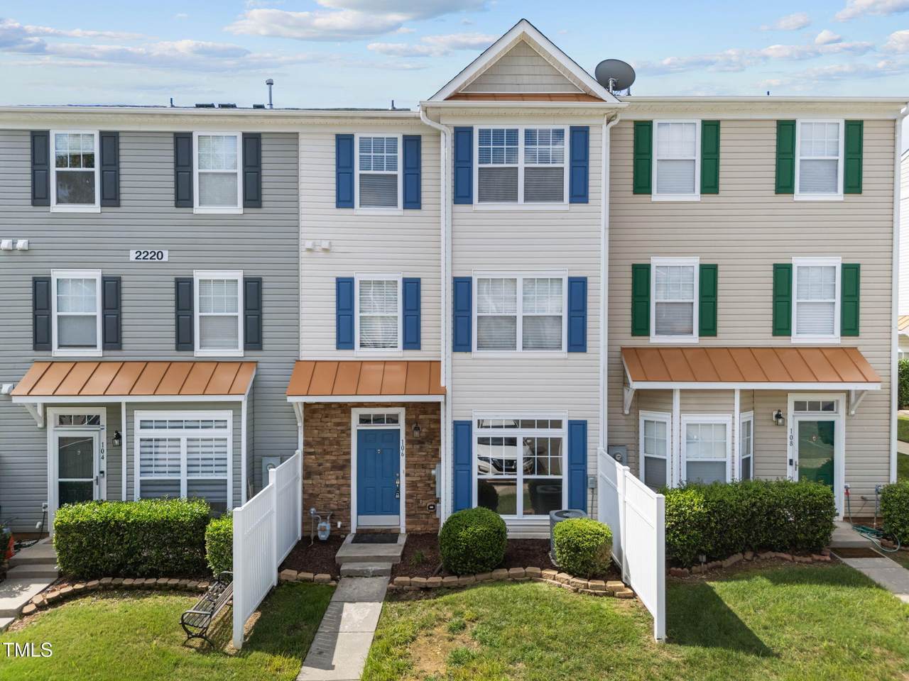 2220 Valley Edge Drive - Photo 1