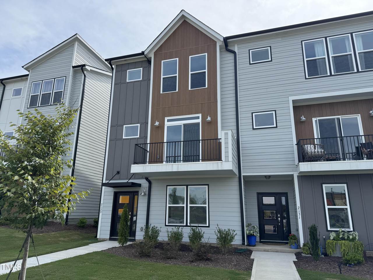 2129 Treelight Way - Photo 1