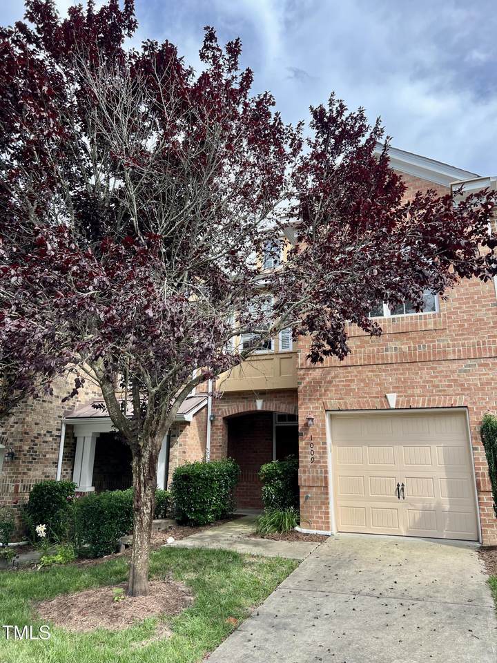 1009 Remington Oaks Circle - Photo 1