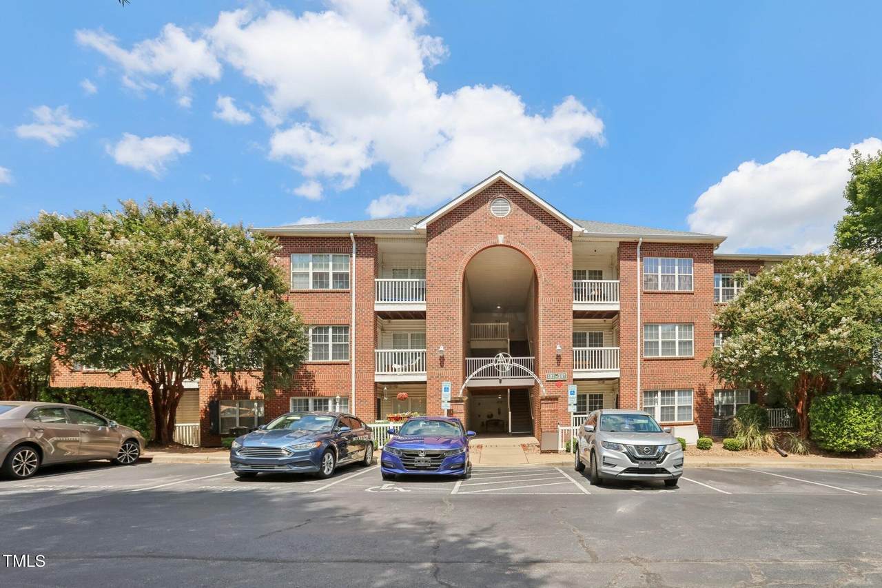 113 Sturbridge Drive - Photo 1