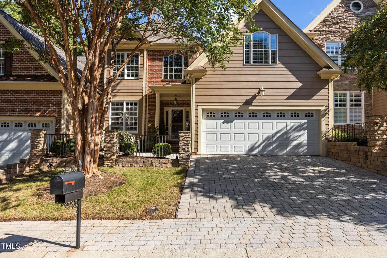 206 Nouveau Avenue - Photo 1