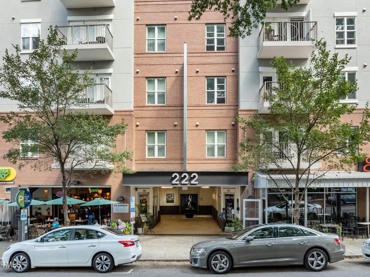 222 Glenwood Avenue - Photo 1