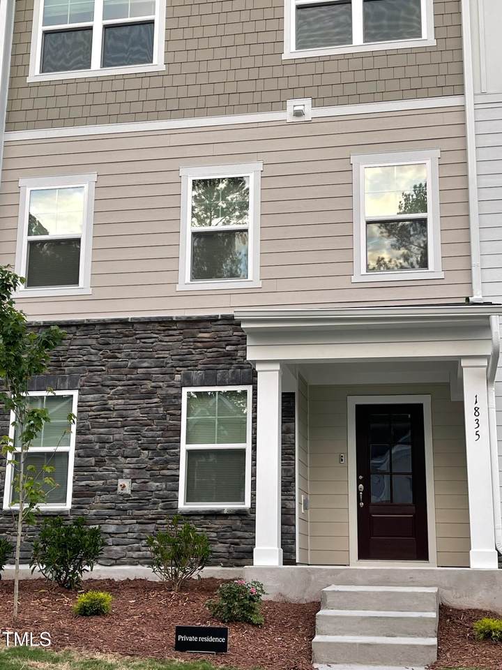 1835 Starlit Sky Lane - Photo 1