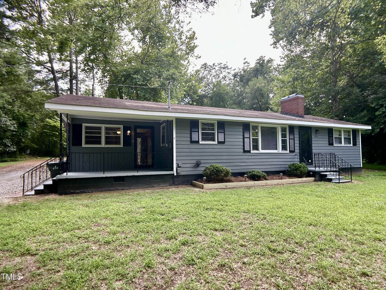 1515 Carolina Pines Avenue - Photo 1