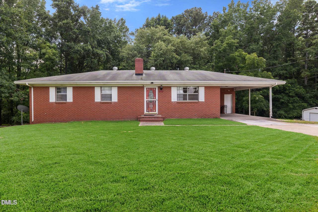 1319 Legend Lane - Photo 1