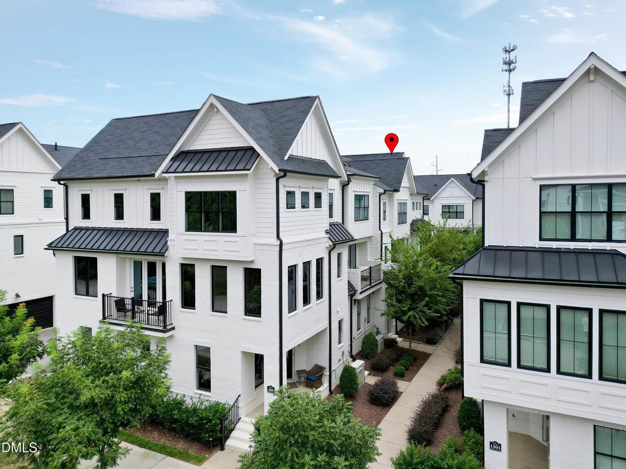 400 Bryan Pointe Drive - Photo 1