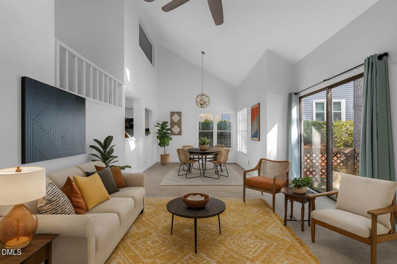 4 Applewood Square - Photo 1