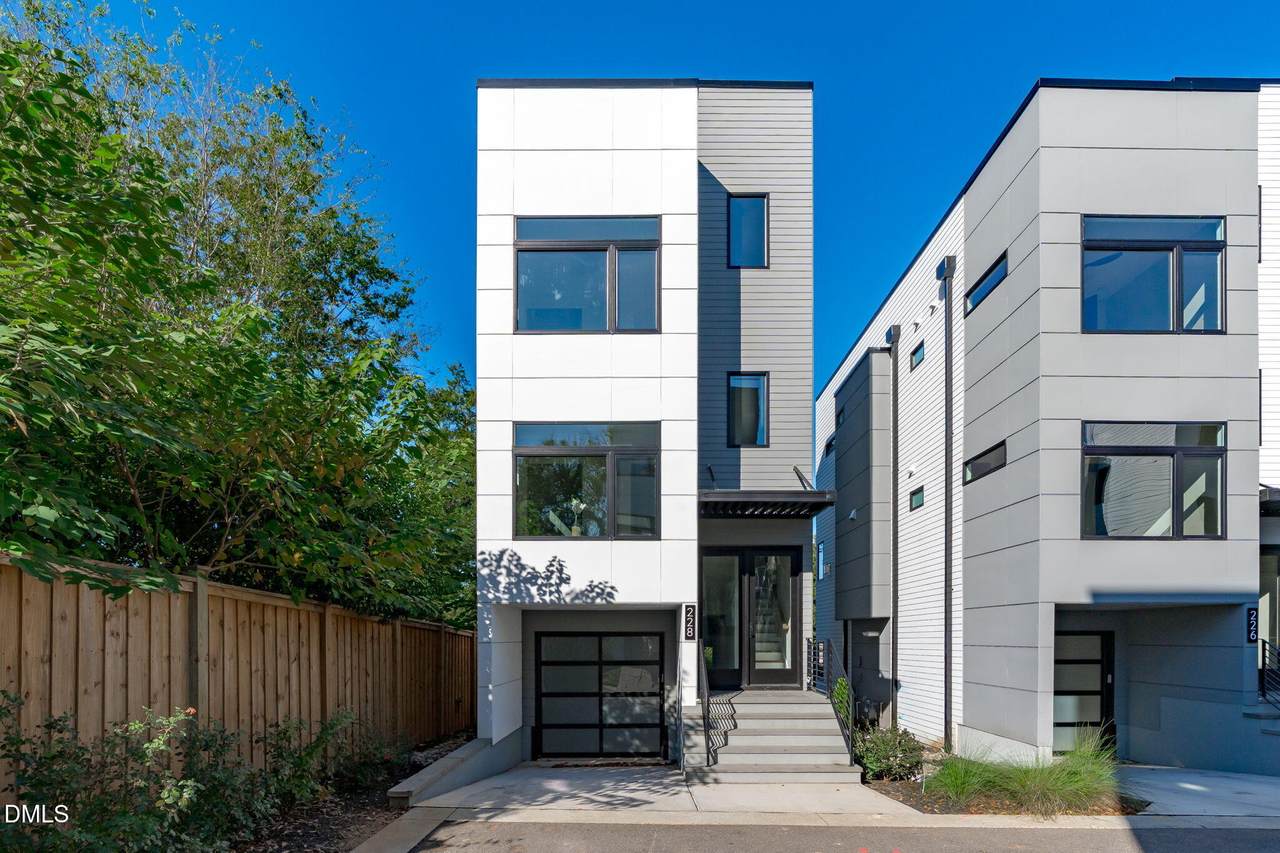 228 Woodsborough Place - Photo 1