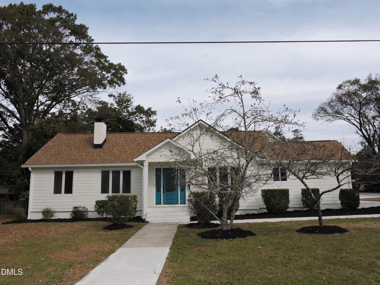 511 Raleigh Street - Photo 1