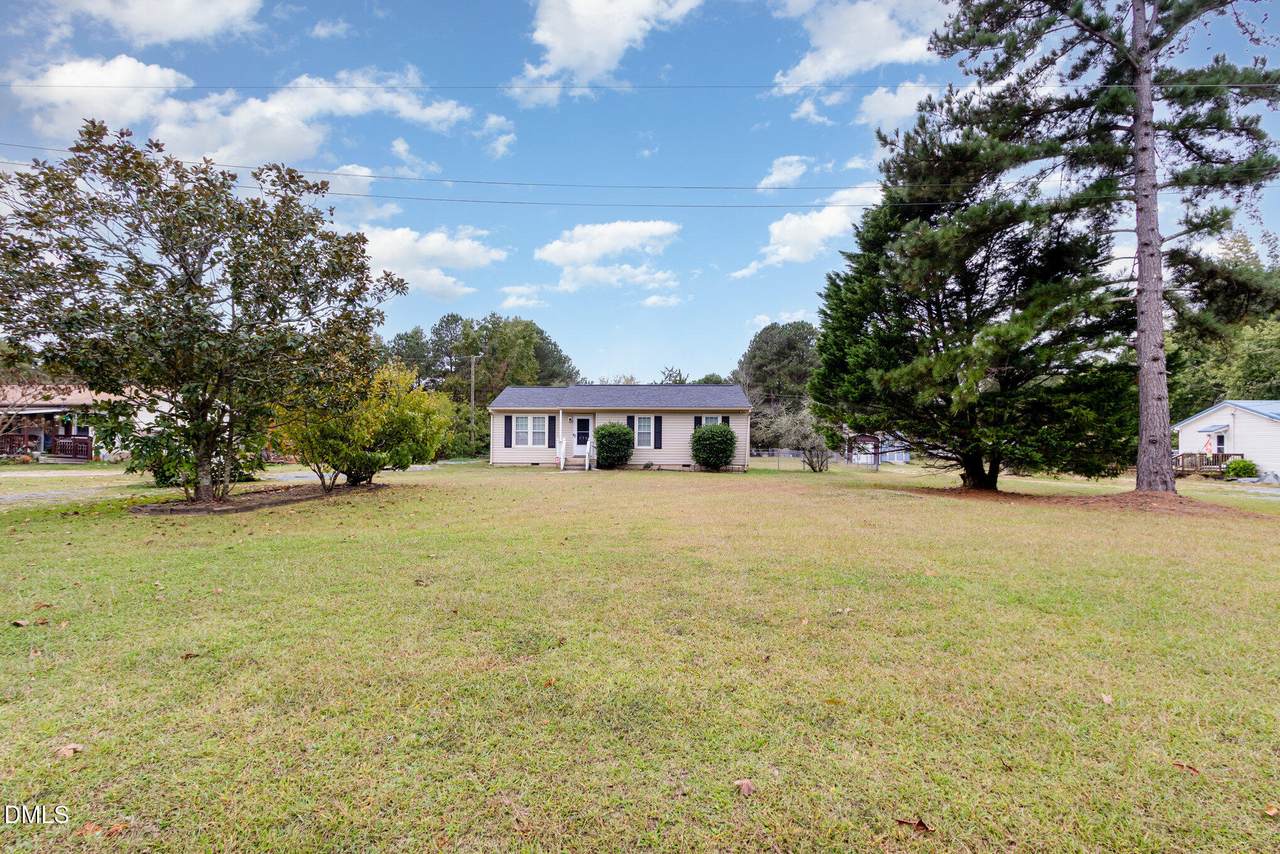 870 Abbott Road - Photo 1