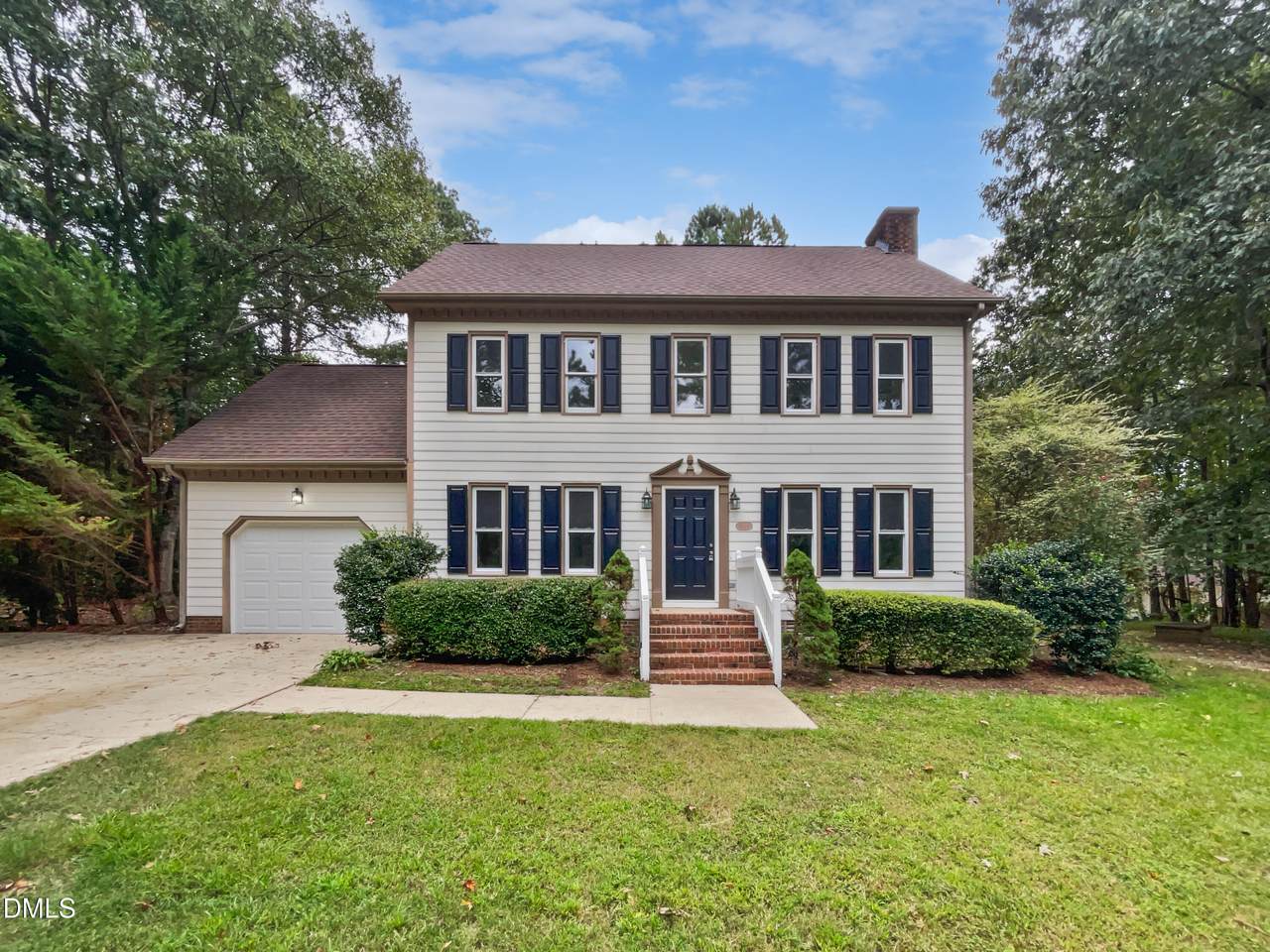 8208 Diane Circle - Photo 1