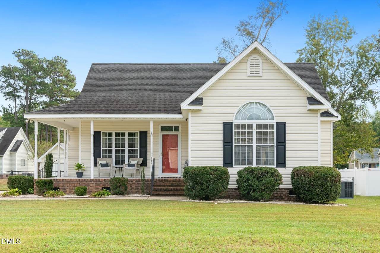 212 Windy Oak Drive - Photo 1