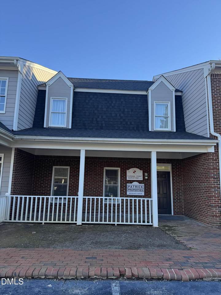 4004 Barrett - Photo 1