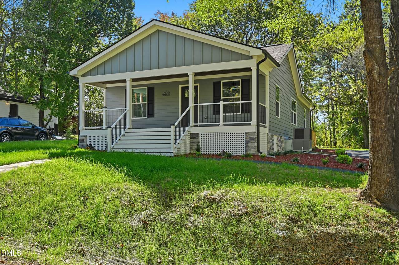 2106 Aiken Ave - Photo 1