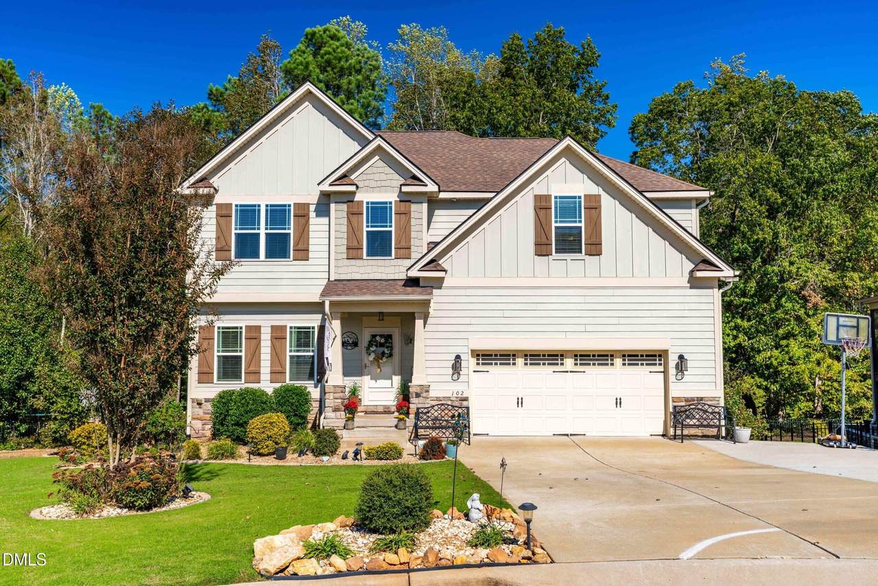 102 Dandy Flush Court - Photo 1