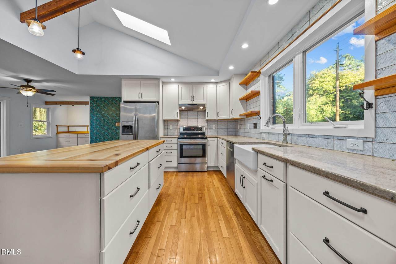 2231 Rumson Road - Photo 1