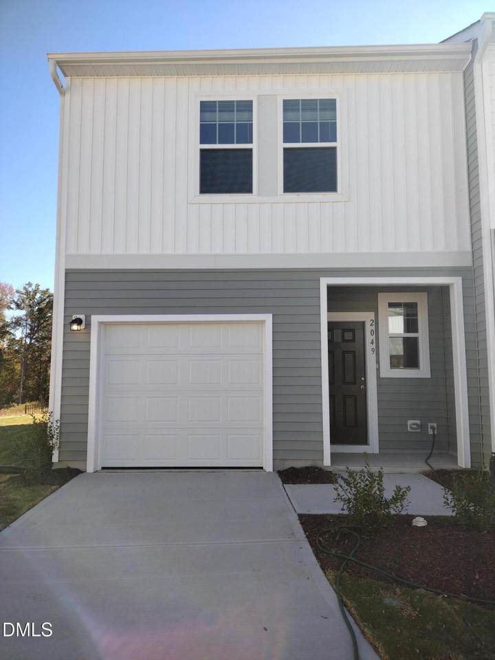 2049 Glen Crossing Drive - Photo 1