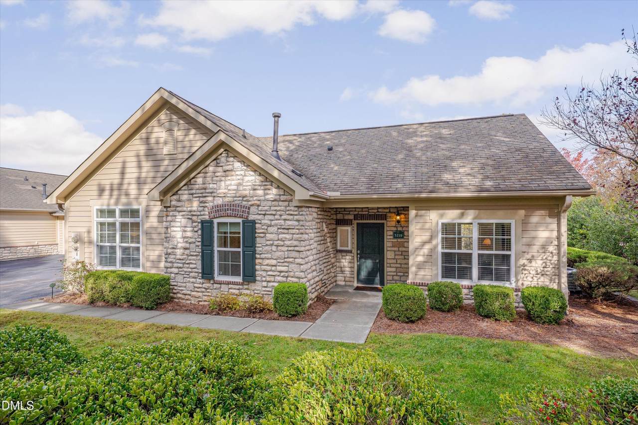 5219 Niagra Drive - Photo 1