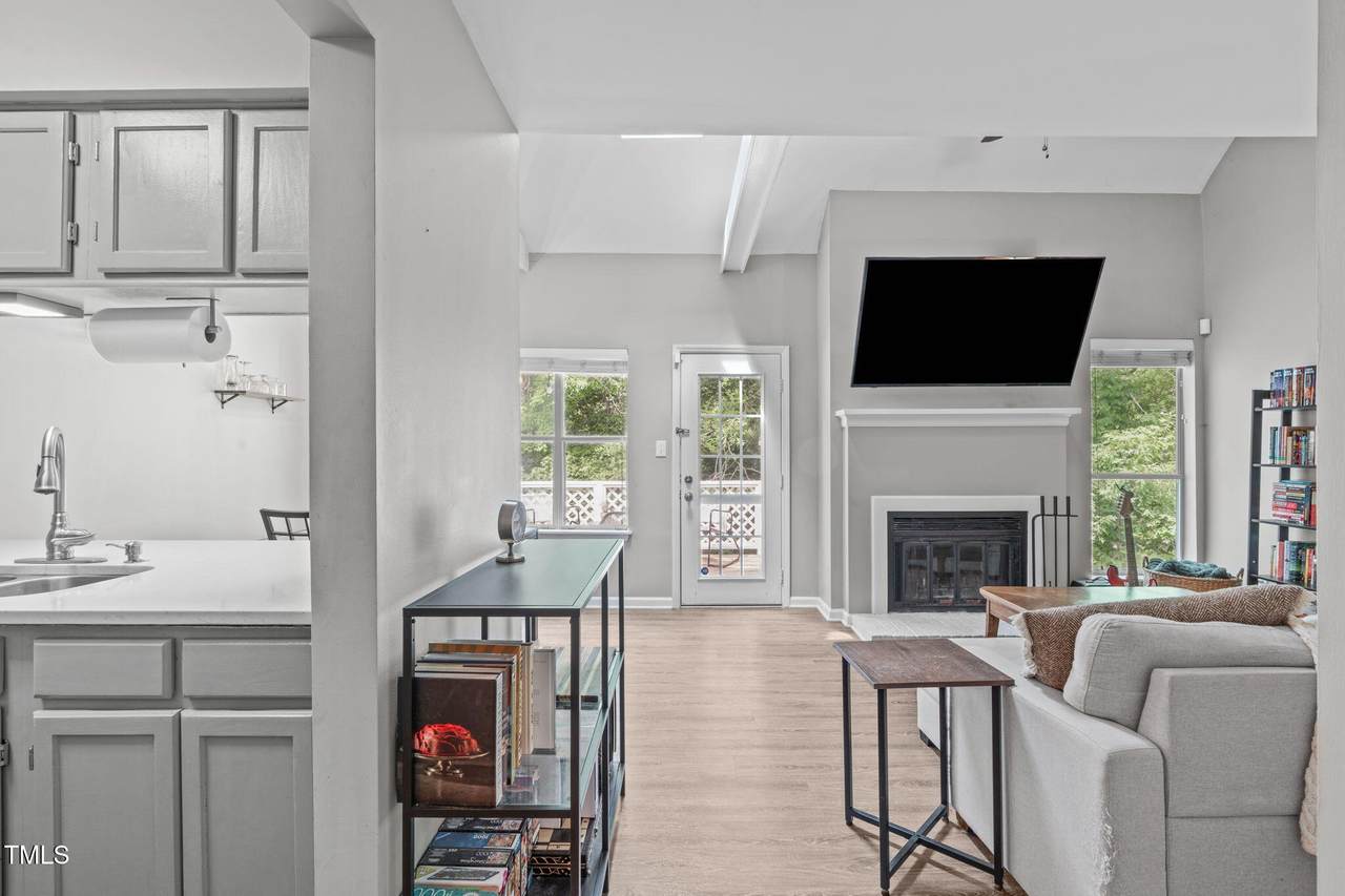 405 Gooseneck Drive - Photo 1