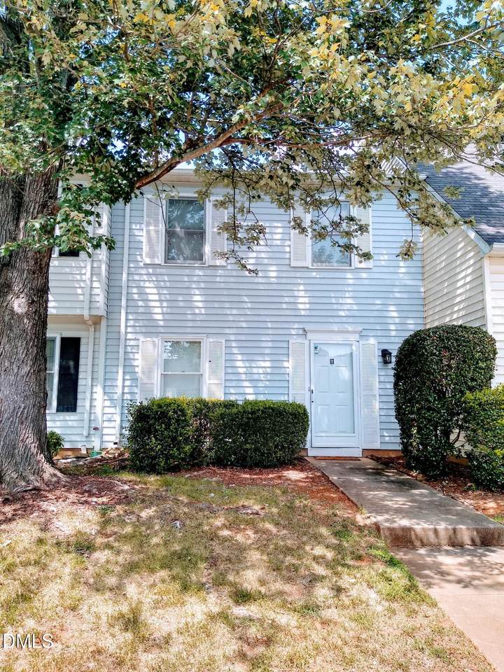 6 Astor Court - Photo 1