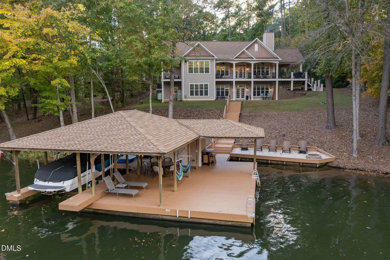 140 Breezewood Road - Photo 1