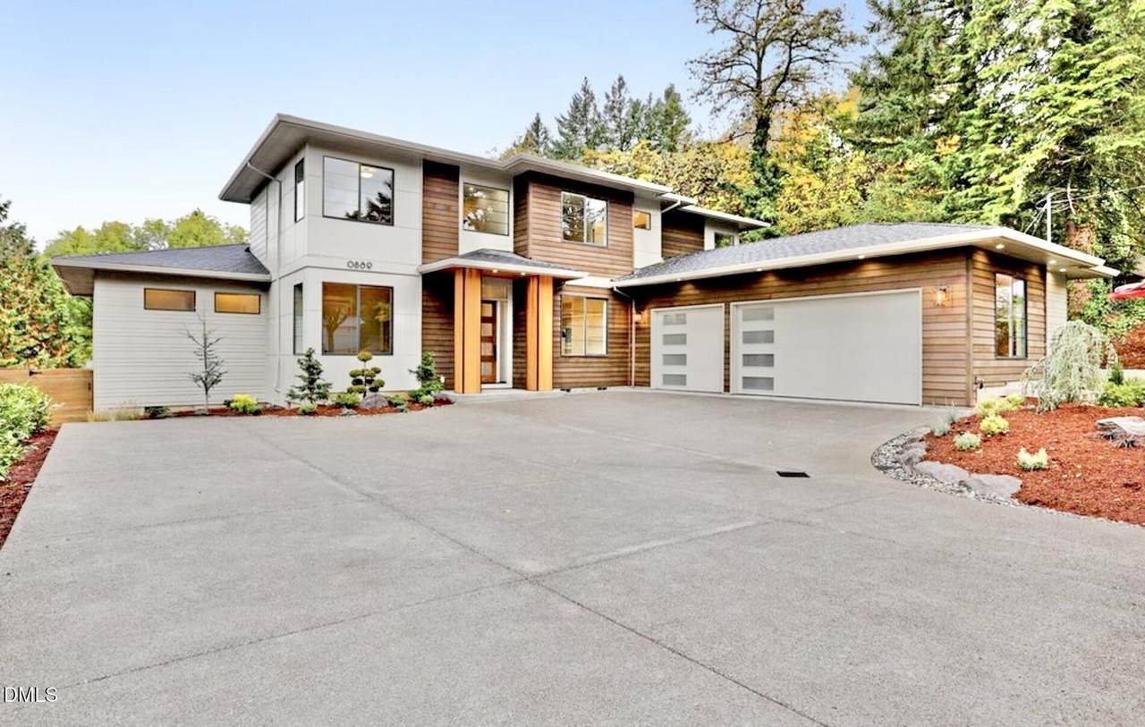 111 Forest Green Drive - Photo 1