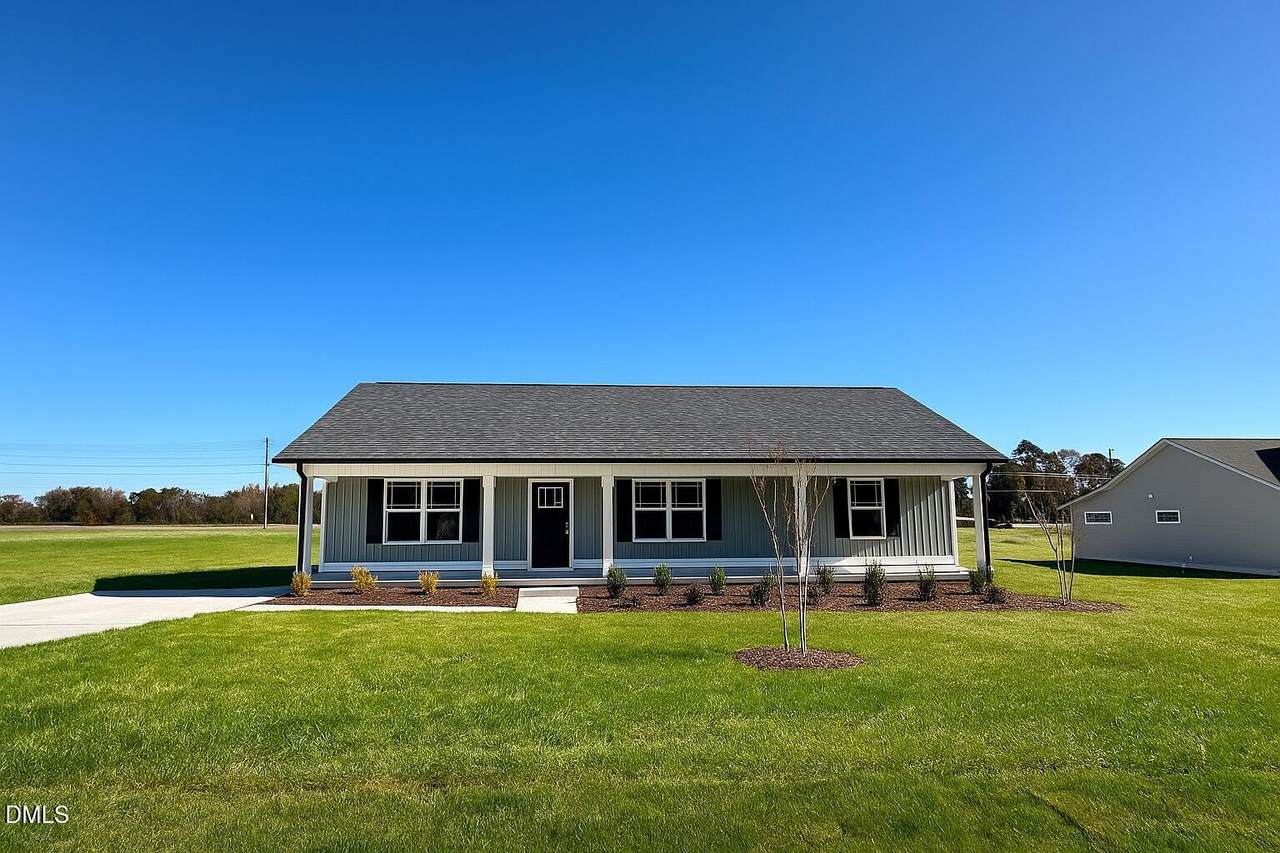 112 Dees Meadow Lane - Photo 1