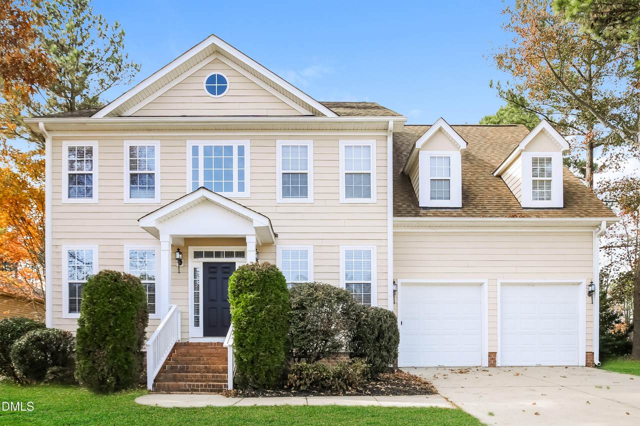 165 Sutherland Drive - Photo 1