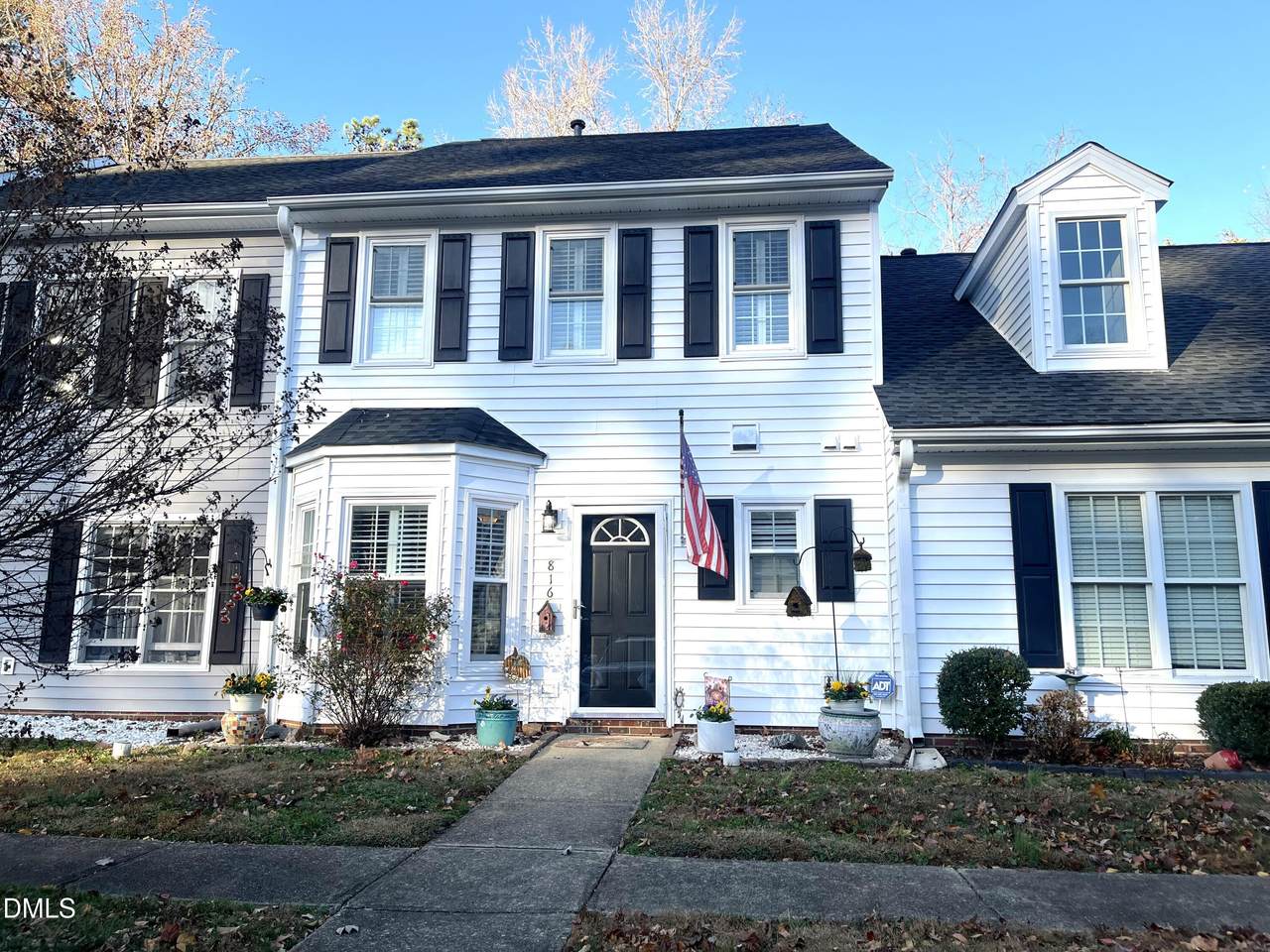 816 Saint Catherines Drive - Photo 1