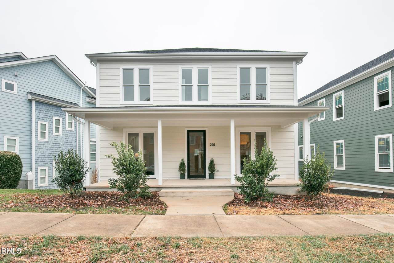 201 Winmore Avenue - Photo 1