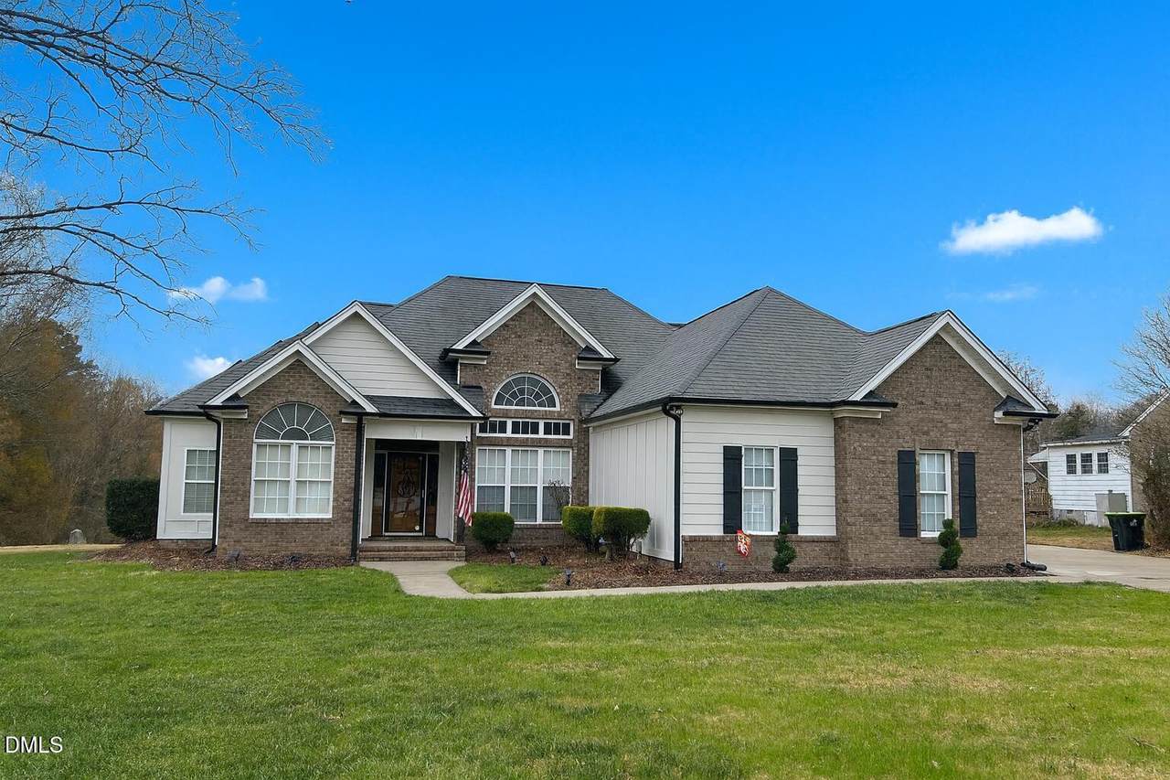 1805 Main Street - Photo 1