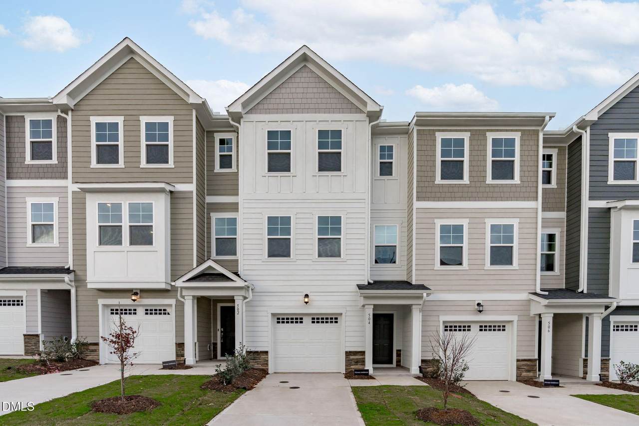 504 Light Oak Way - Photo 1