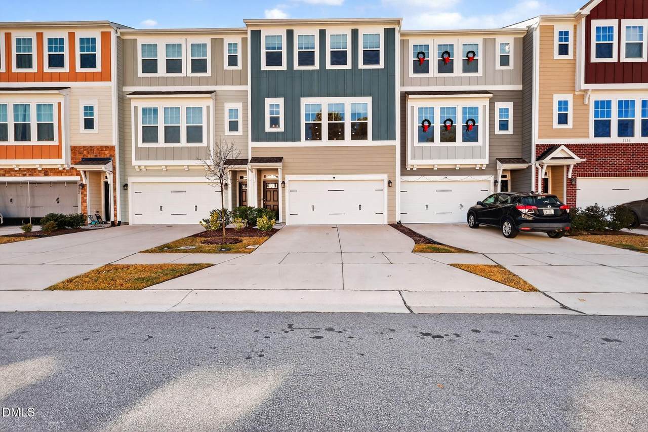 1118 Commack Drive - Photo 1