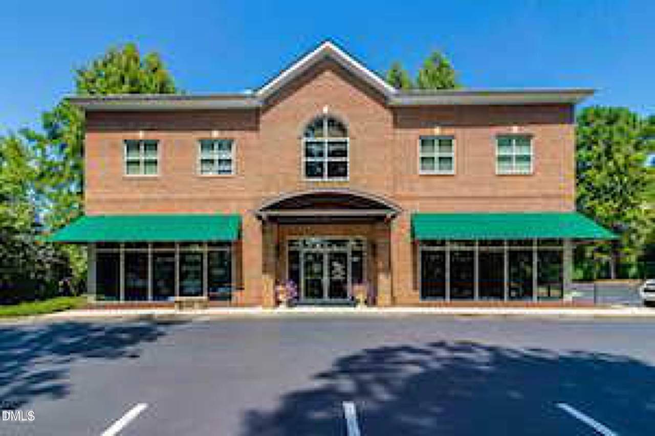 105 Baines Court - Photo 1