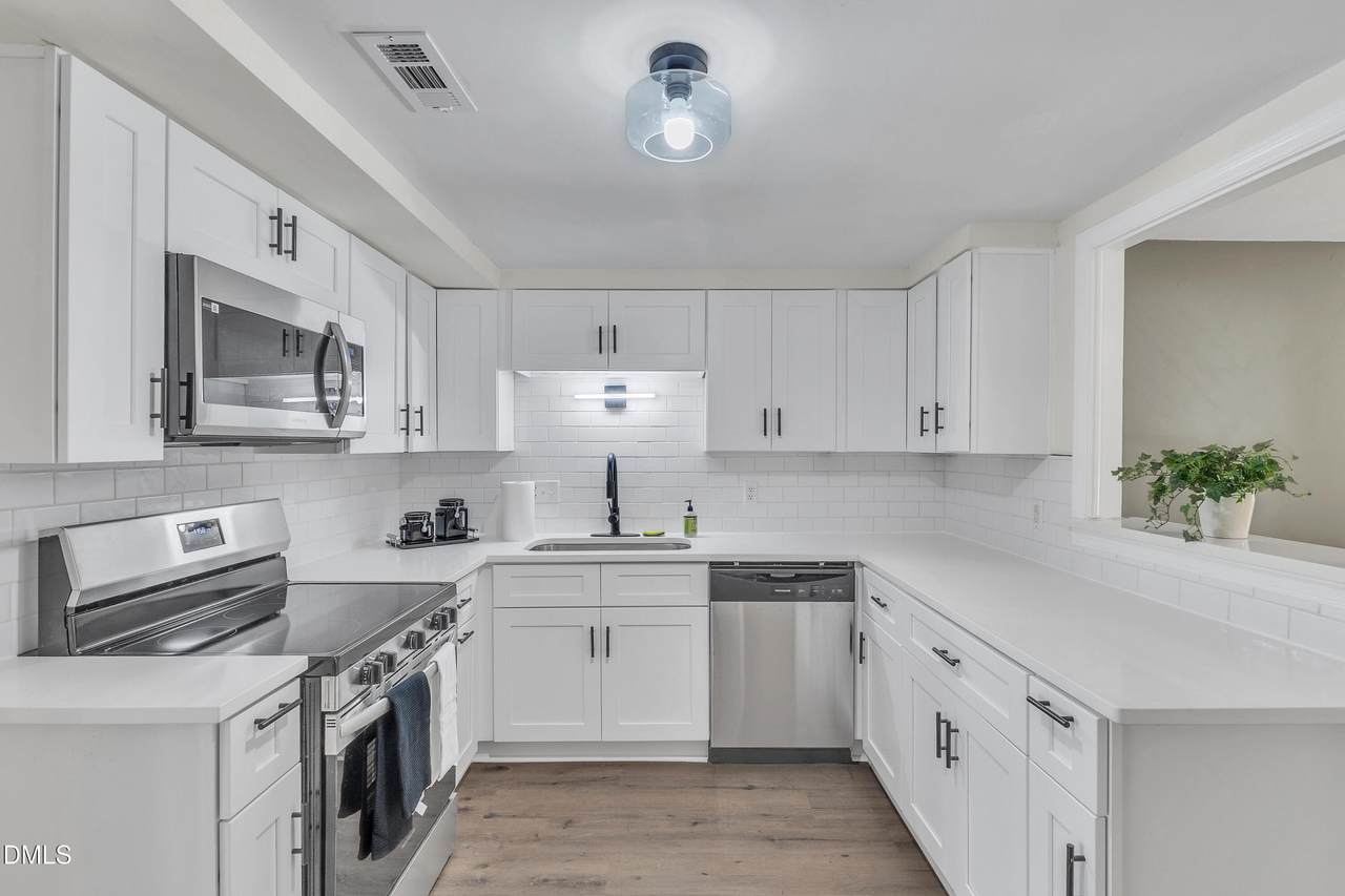 12 Patriot Circle - Photo 1